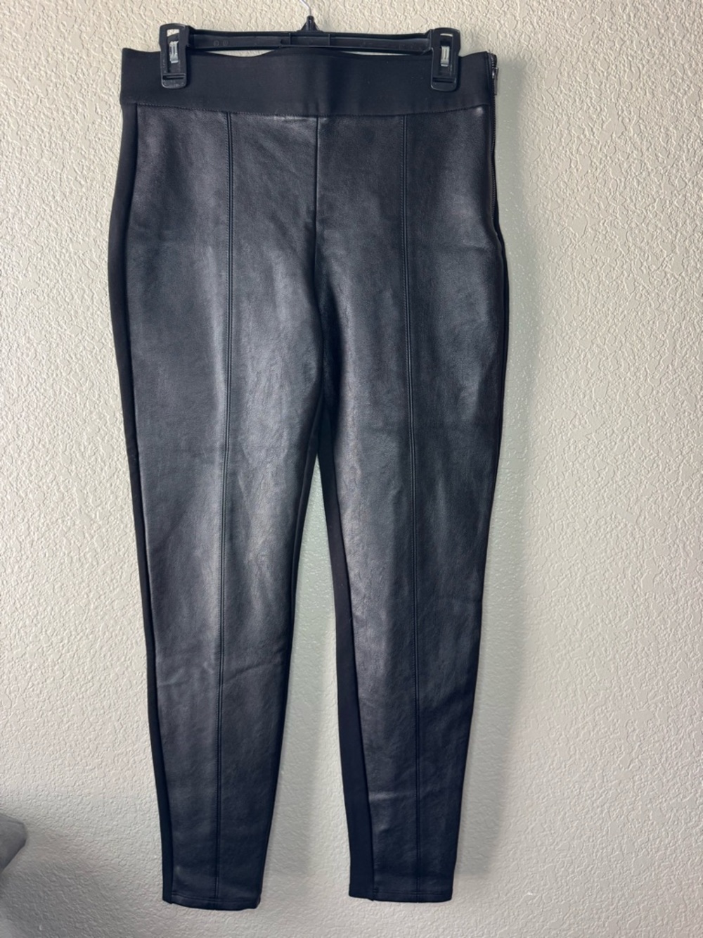 Ann Taylor Faux Leather Front Panel Pants Black Pull On Leggings Size 6 - Picture 2 of 7